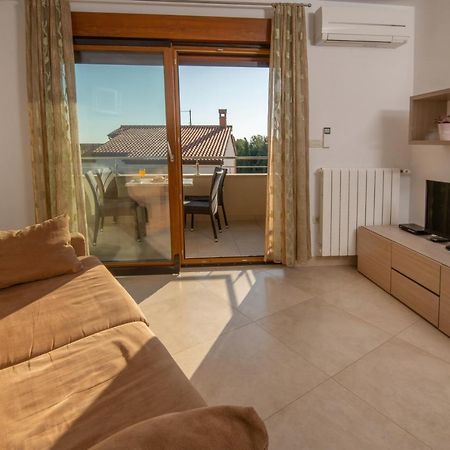 Apartments Oliva Premantura Extérieur photo